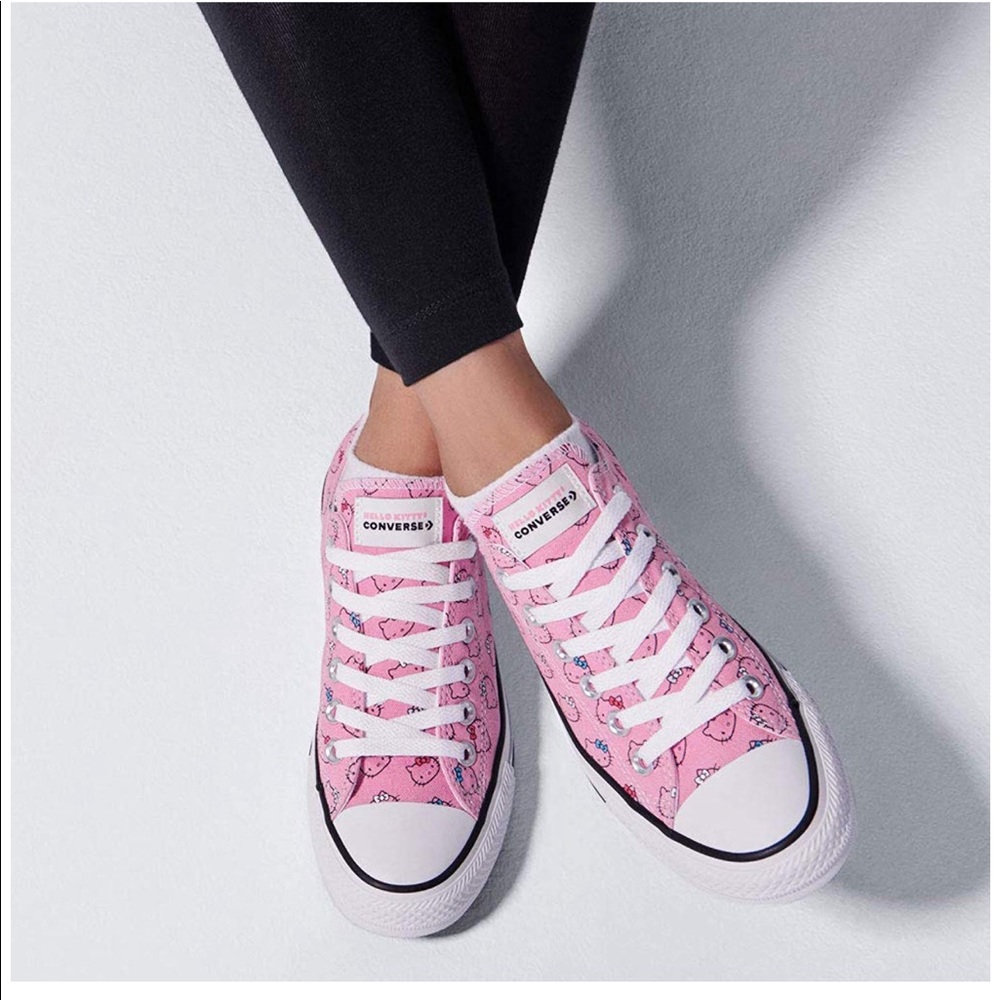 Girl’s Hello Kitty Converse